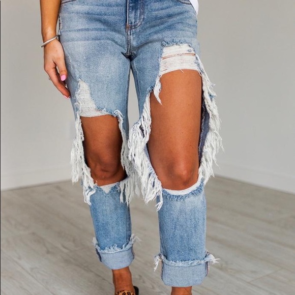 Cello Light Wash Straight leg Destroyed Cut Jeans - Picture 1 of 13